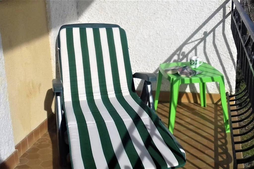 Spacieux Appartement Proche Centre Et Piscine 콩돔 외부 사진